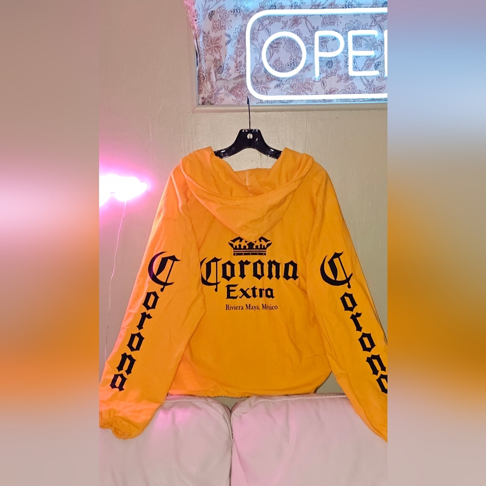 Corona Extra Yellow Cotton Garment